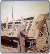 Les Allen with the Lady Hathertons new hull