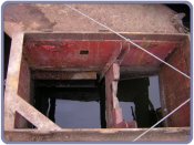 Lid to engine box removed to reveal motor mountings