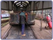 Between pontoons to cut inner pontoon plate