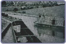 Dot as a tug on the BCN: with coal boats